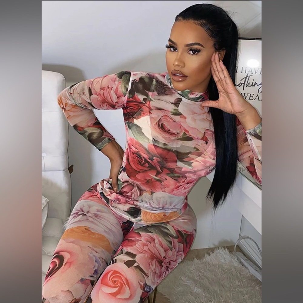 Fashion Nova 2 Piece Rose Set